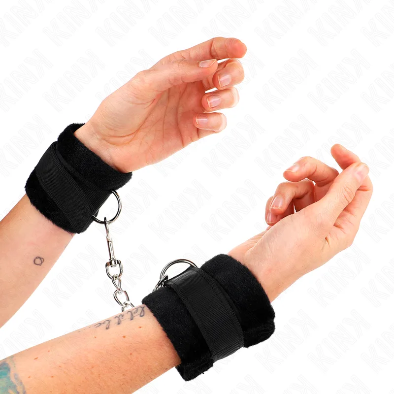 Kink Beginner Fur-Lined Handcuffs Svart – Mjuka Handbojor med Pälsfoder 30 x 7 cm